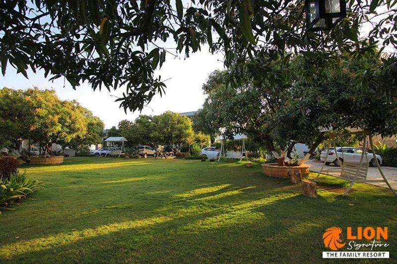 Lion Signature Family Resort Sasan Gir Exterior photo