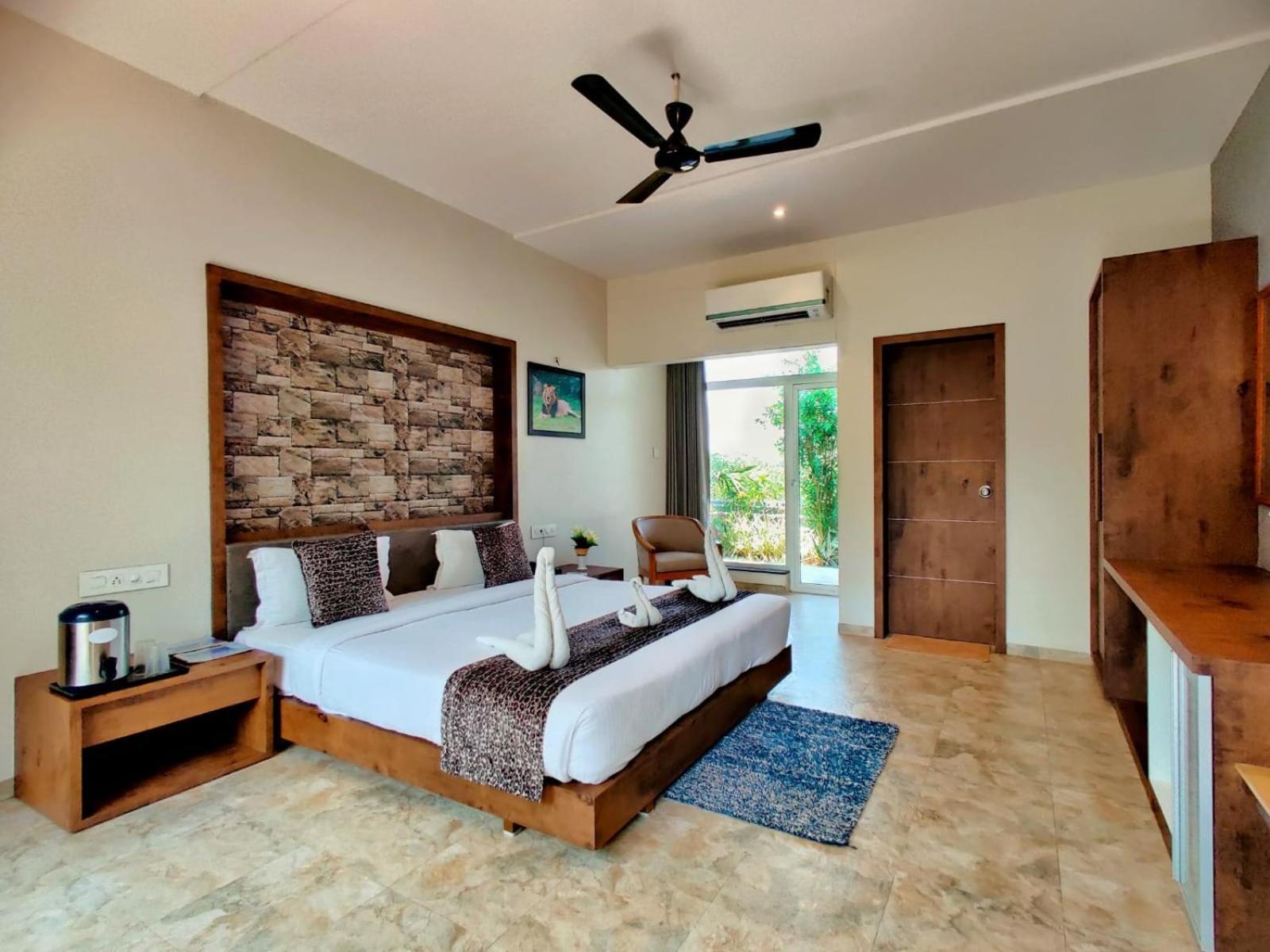 Lion Signature Family Resort Sasan Gir Exterior photo
